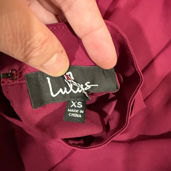 Lulus Womens XS Burgundy Halter Neck Keyhole Shift Dress Wine Berry Mini G - Picture 4 of 8